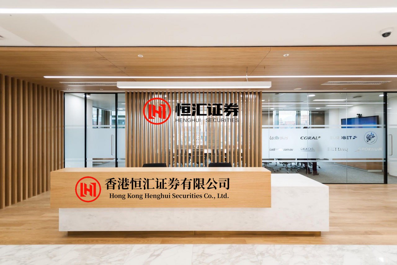 新宝策略 主观和客观：中枢的本质和原理中枢:就是围绕0轴做震荡。中枢的本质:6倍时间关系本级别时间周期的中枢，就是次级别时间周期的120均线死叉再金叉的过程。中枢的原理:2倍时间关系本时间周期下0轴之后上...